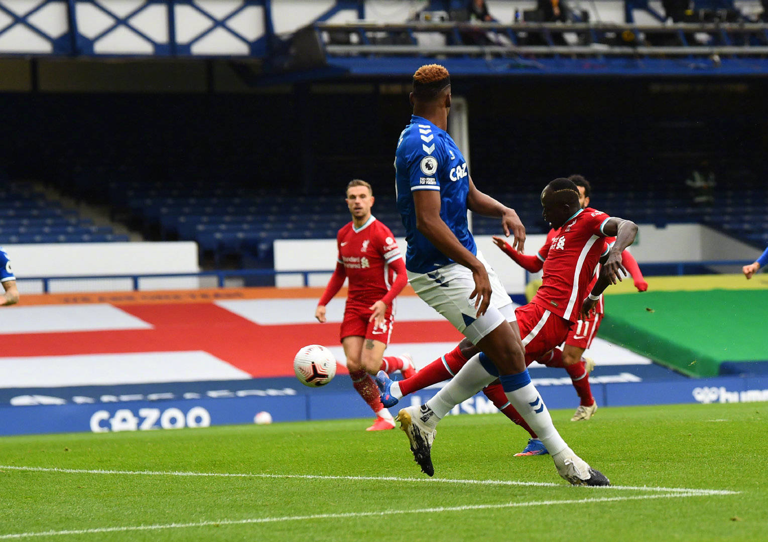 同時保持團 同時保持團